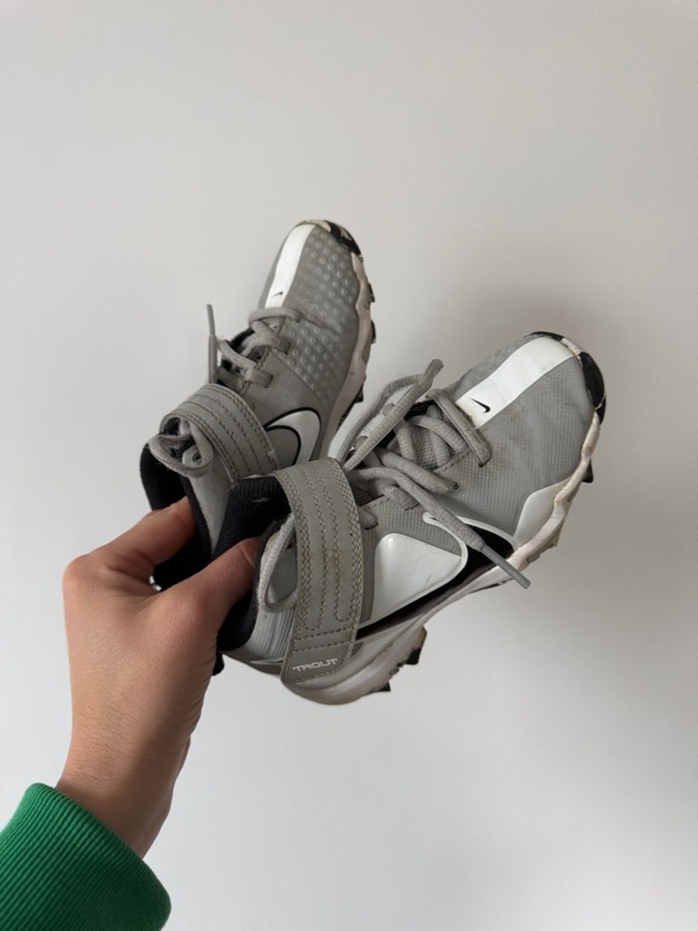 Nike Kids Gray and White Trout Cleats